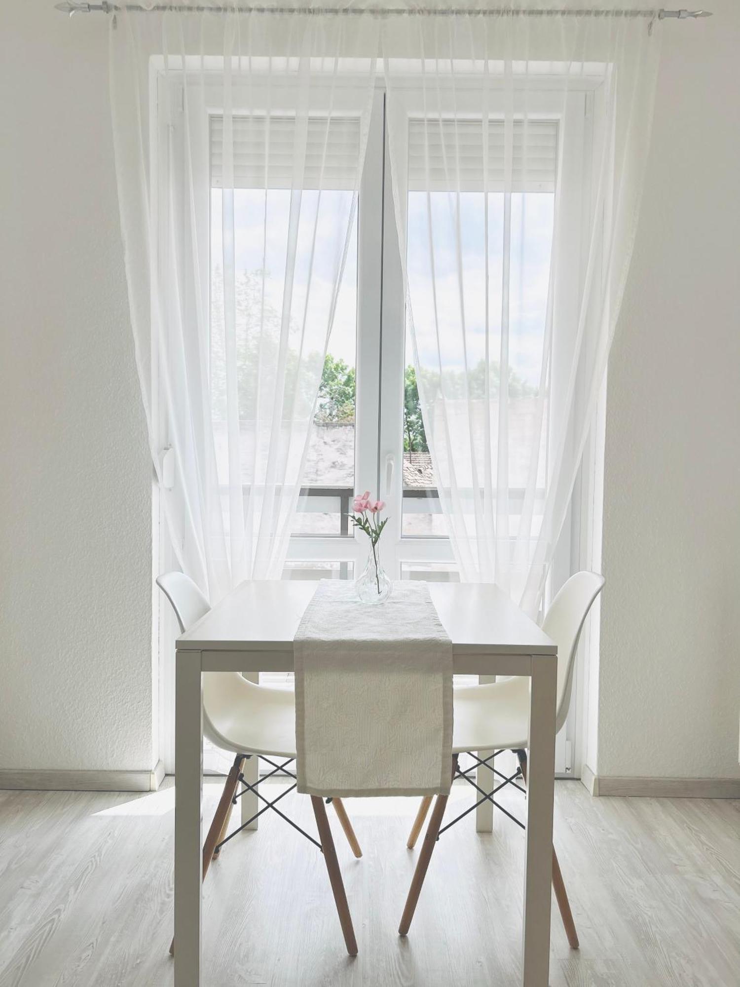 Belvarosi Studio Apartman Keşkemet Dış mekan fotoğraf